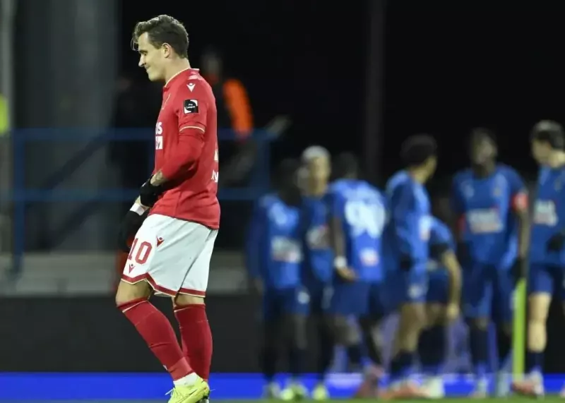 دنیس اکرت: باید احساسات خودم را کنترل کنم