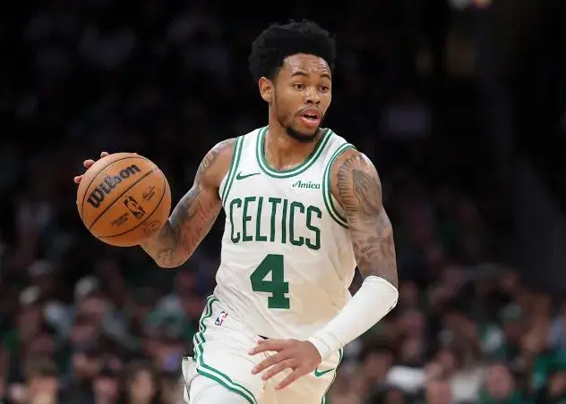 ‏ جنگ ‌نابغه‌های بسکتبال برای جایزه هاولیچک