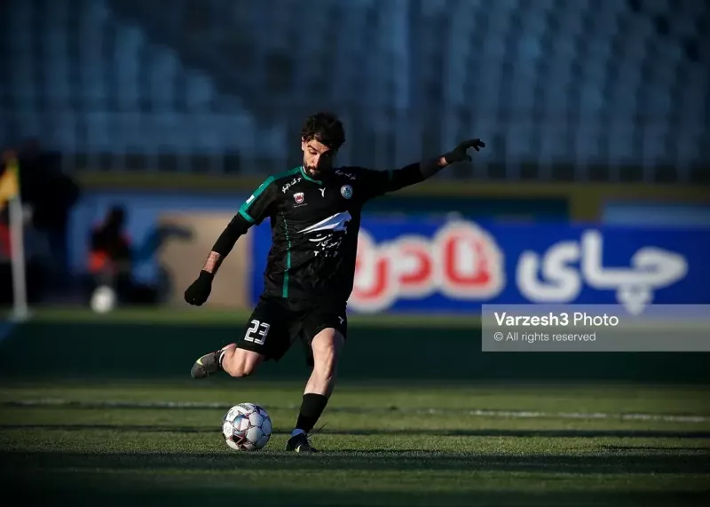 صدای تیرک دروازه پیکان روی مخ حدادی‌فر! (عکس)