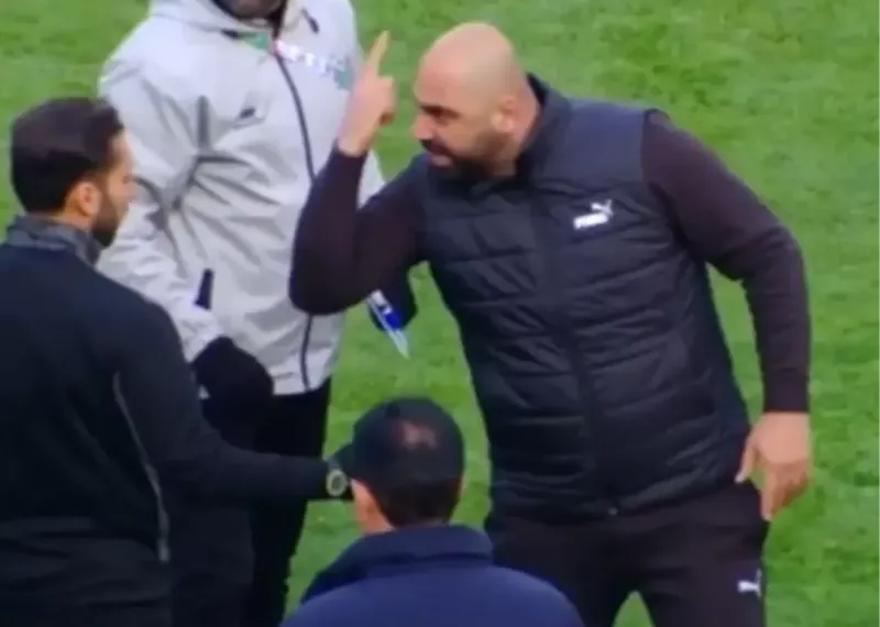 جنجال مازیار در اصفهان: ورود به زمین و اخراج!