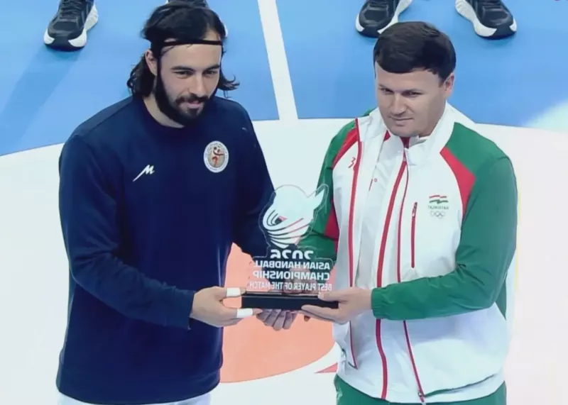 ستاره بوندس لیگایی، بهترین بازیکن ایران-استرالیا