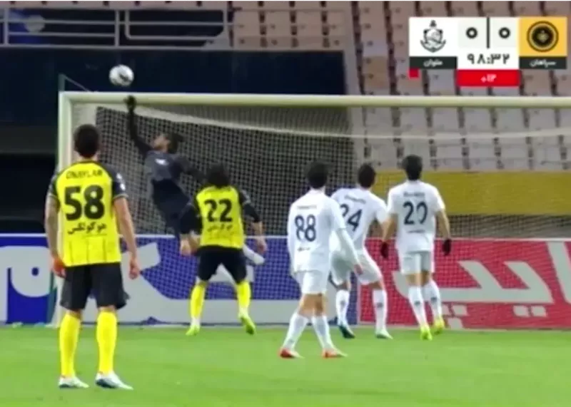 سپاهان صفر - ملوان صفر: دو امتیاز صدرنشین پرید!