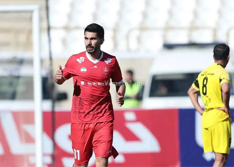 آقای گل پرسپولیس مهندس شد (عکس)