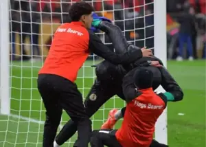 تلاش برای سرقت حوله مندی: جادو را بدزدید!