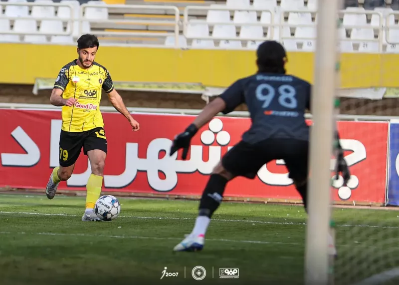 فاصله میلی‌متری لطفی برای گل سپاهان 