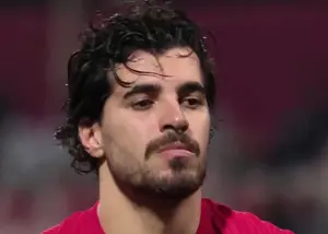 آتش‌بازی قهرمان امارات با سعید عزت