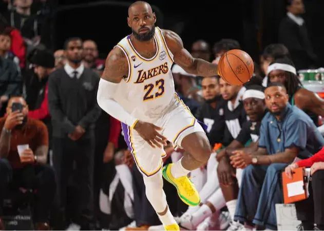 لبران جیمز و رکوردی که تکرار نمی‌شود: بازی برابر 1822 نفر!