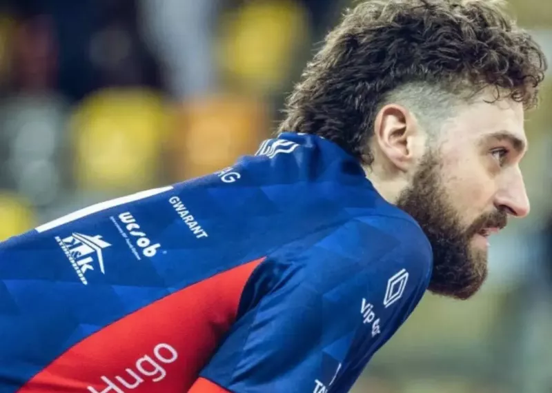 ستاره تیم قهرمان جهان پلاس لیگا را به آتش کشید