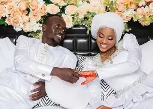 نوزاد مانه و همسرش ظاهر شد (عکس) 