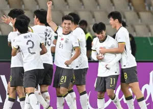 چین با قدرت به فینال آسیا صعود کرد