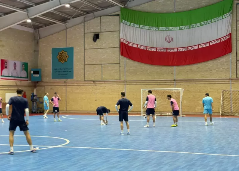 کاپیتان ایران با چهره ویژه در تمرین (عکس)