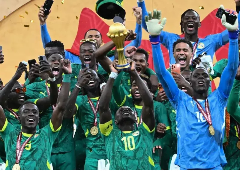 ترکیب منتخب آفریقا تحت سلطه سه تیم