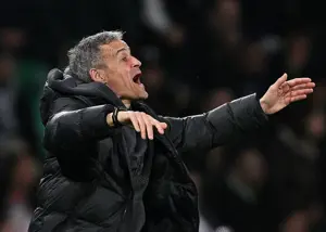 باختیم چون فوتبال ورزش مزخرفی است