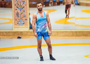 مرد یخی به یاد خاطرات طلایی توکیو(عکس)