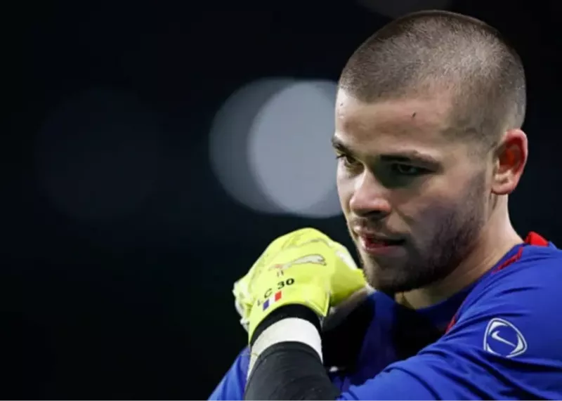 سرود لیگ قهرمانان دروازه پی‌اس‌جی را فرو می‌ریزد!