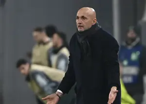 حمله اسپالتی به هوادار یووه: در خانه بمان!