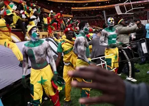 تلاشهای دیپلماتیک پس از بازداشت 18 هوادار سنگالی