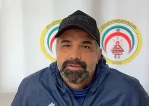 انتقاد کنایه‌آمیز پیروز از آقای دوربینی!