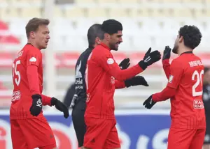 دروازه‌های لیگ برتر به توپ بسته شد!