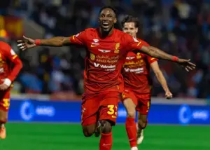 قیچی تماشایی ساویچ در شب شکست الاتحاد (عکس)