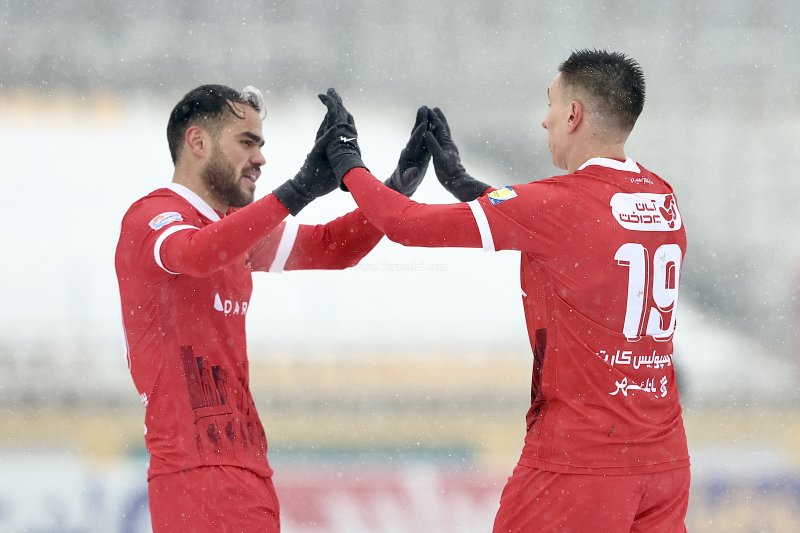 تغییر زمان نبرد حساس فولاد و پرسپولیس