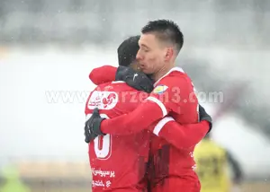 پرسپولیس رکورد شکست ناپذیری سپاهان را شکست!