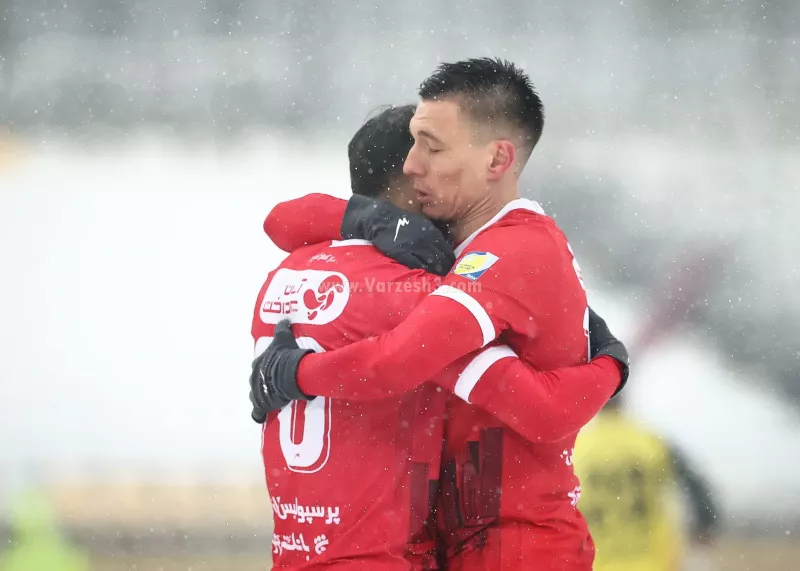 پرسپولیس رکورد شکست ناپذیری سپاهان را شکست!