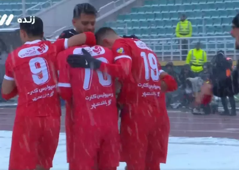 زنده: پرسپولیس دو - سپاهان صفر