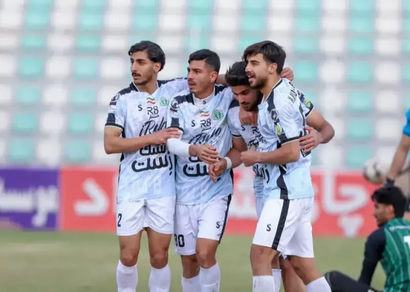 رحمان اصرار کرد و گل زد! (عکس)