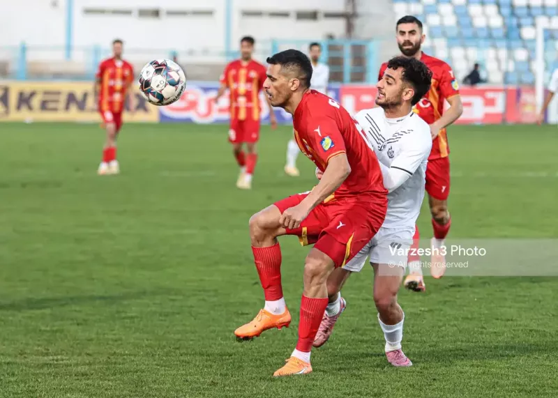 نجات مدافع تیم ملی با گرفتن اخراجی (عکس)