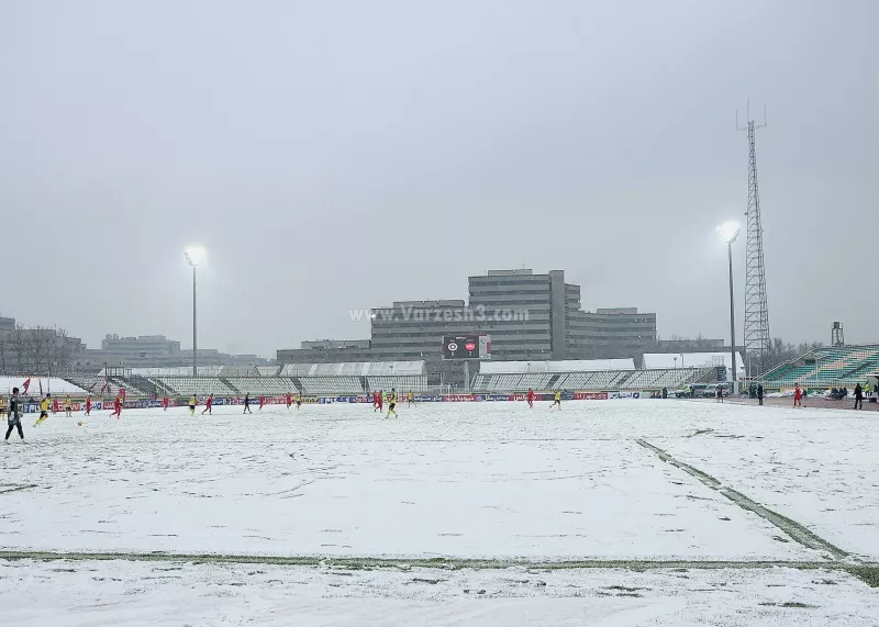 آخرین استادیوم تهران در آستانه تعطیلی!
