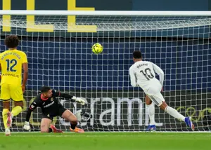 دوئل در 11 متری: امباپه به زمین سفت رسید