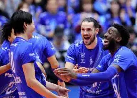 ژاپن قلب فوقستاره والیبال را تسخیر کرد