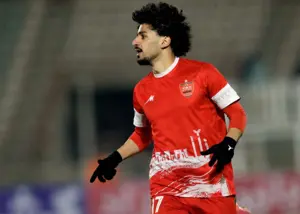 معامله‌گری با شماره پیراهن خاطره‌انگیز هاشمی‌نسب