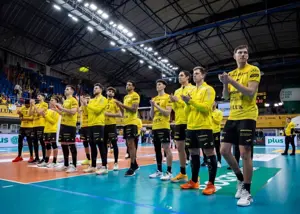 تحقیر سرشناسترین بازیکن دنیا و تیم قهرمانش