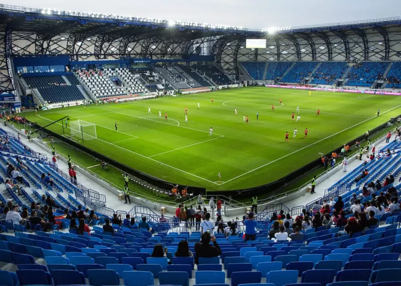 آبی‌ترین استادیوم امارات در اختیار استقلال