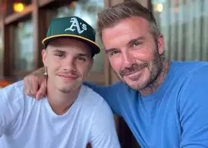 کری‌خوانی داغ بکام با پسر آرسنالی‌اش!