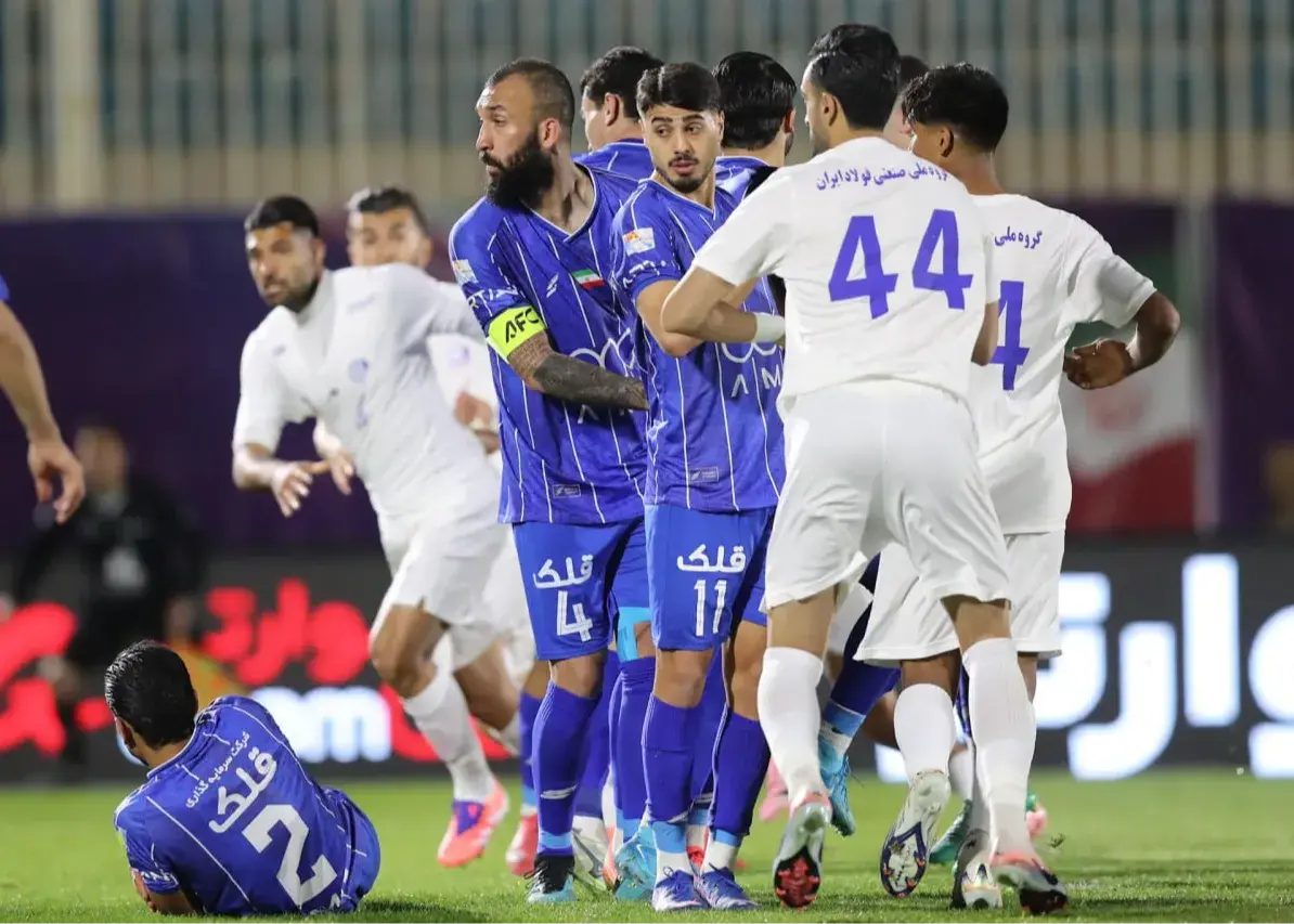 بازی در زمین بی‌طرف به سود حریف استقلال است