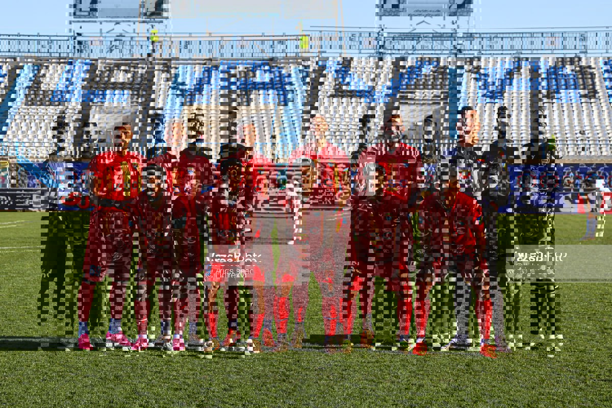 فولاد با یک تغییر از پرسپولیس تا خیبر