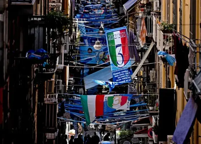 چاقوکشی در ناپل: زخمی شدن دو هوادار چلسی