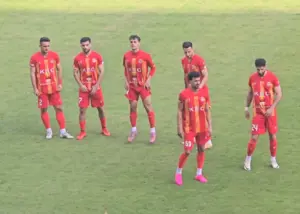 ماجرای عجیب رضاییان و نیمکت پرسپولیس! (عکس)