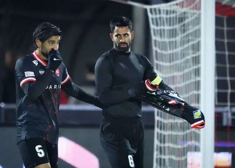 دریبل جوان بیست ساله: کنعانی در تاکسی خالی!