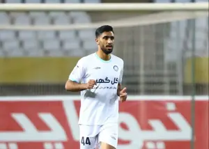 سورپرایز تارتار، مدافع 20 ساله سیرجانی