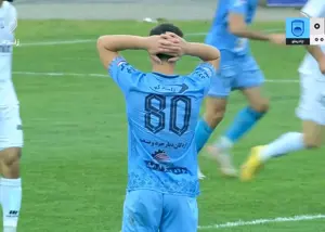 تیر دروازه مانع از گل ثانیه 45 چادرملو (عکس)