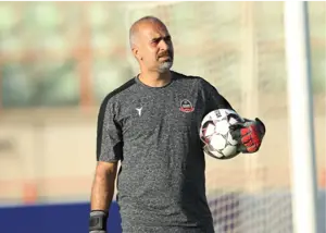 حمایت ویژه از دروازه‌بان رکوردشکن لیگ برتر