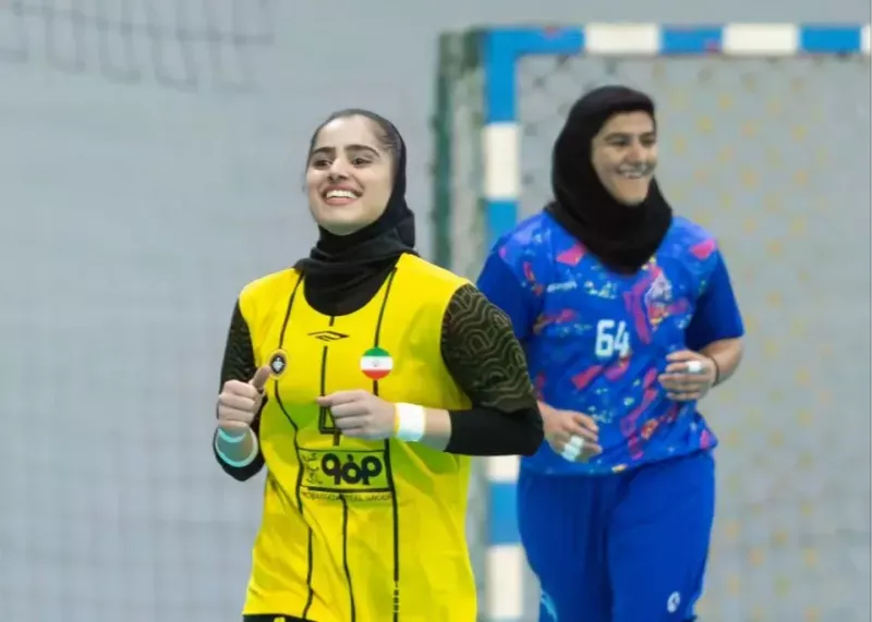 جذابیت دوباره هندبال زنان با دربی اصفهان