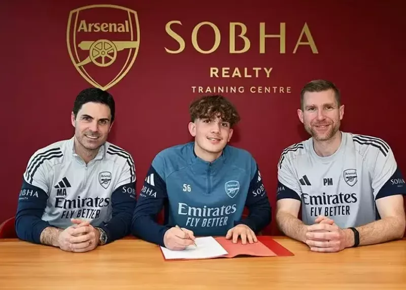 آرسنال با پدیدهاش تمدید کرد