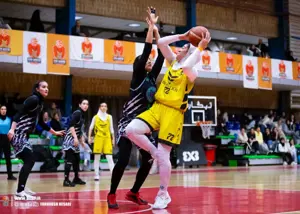 برد گاز، سحر و استقلال در لیگ بسکتبال بانوان