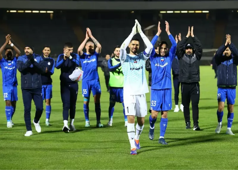 پیشنهاد جالب به استقلال: چمن آزادی در تختی!