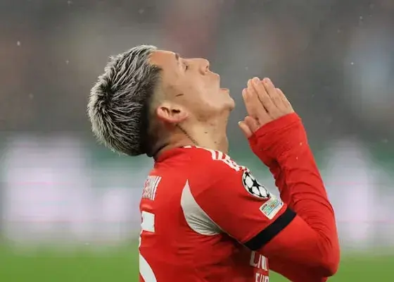 مربی بنفیکا میخواست رباط ستارهاش را پاره کند!